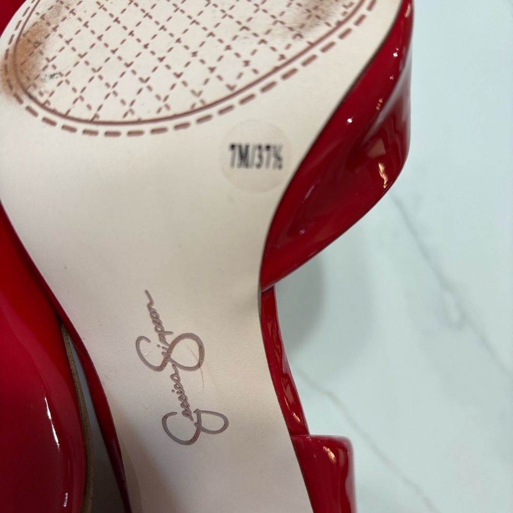 Jessica Simpson open side Bold Red Heels. BEAUTIFUL heels. - Picture 9 of 11